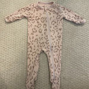 Kyte Baby Blush Leopard Zippered Footie Pajamas